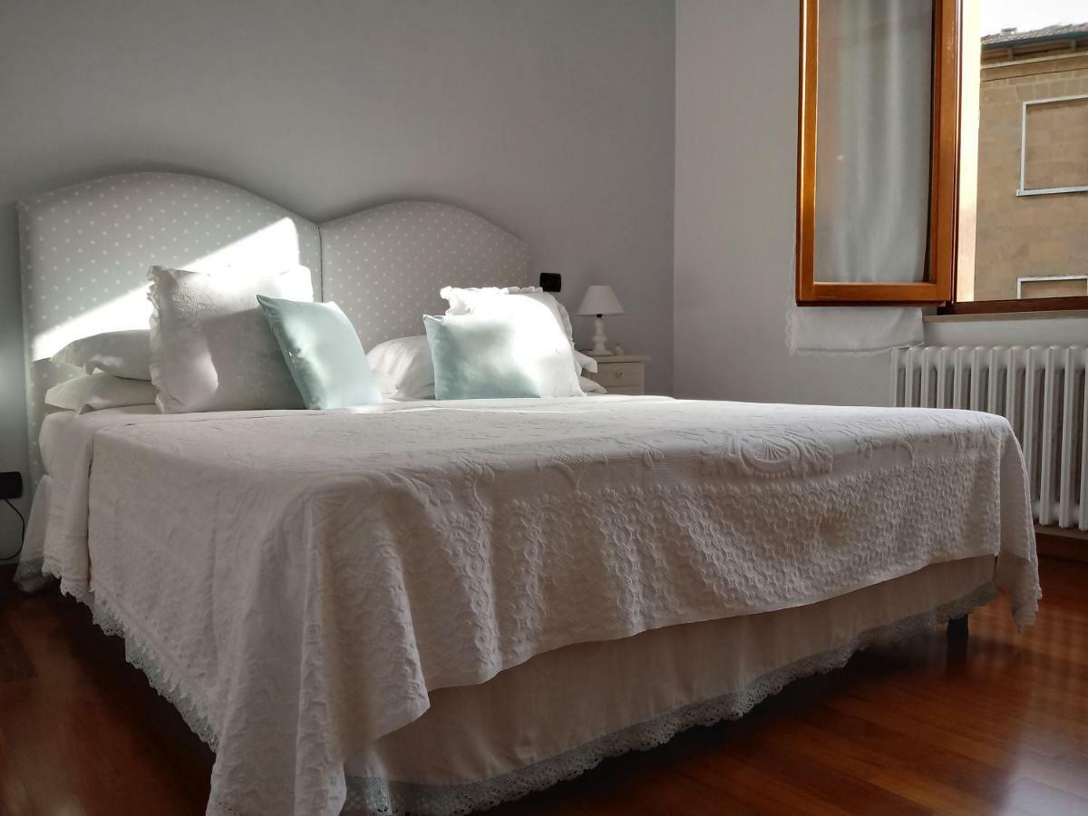 Gloria'S Sunny Place Apartman Pienza Kültér fotó